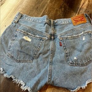 LEVI 501 SHORTS